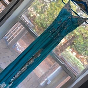 La femme formal dress